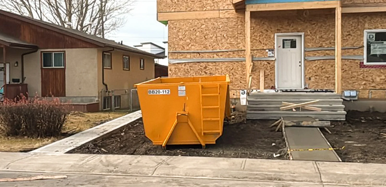 What to Know Before Booking a Garbage Bin Rental in Edmonton